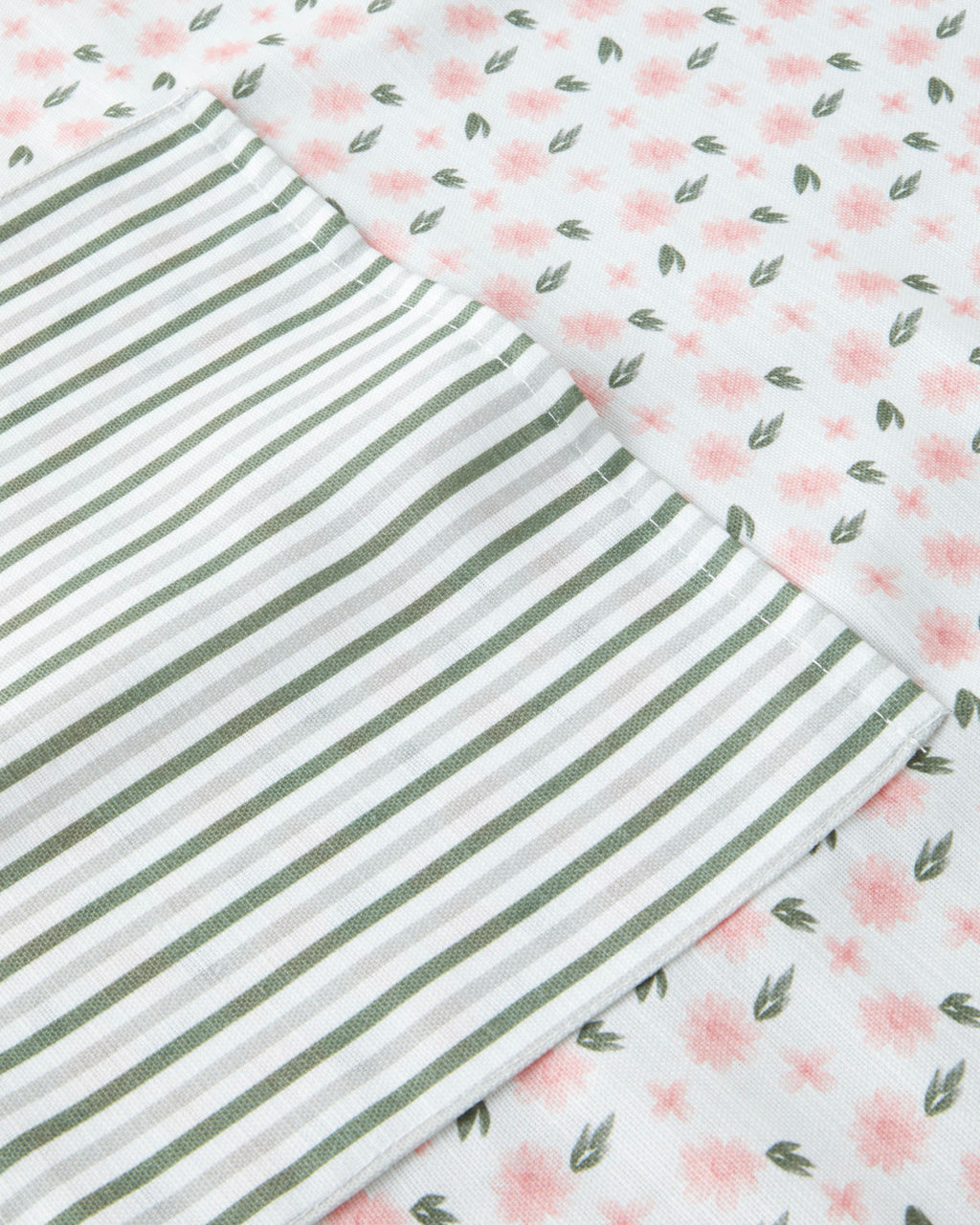Petal Dreams Polyester Kitchen Apron 75x80 cm White - Pink (view 2)