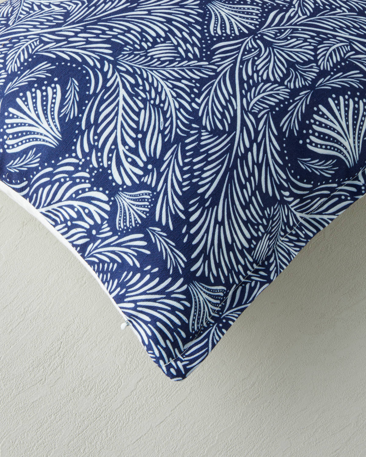 Ocean Toss Pillow Cover 45x45 cm Navy Blue (view 3)