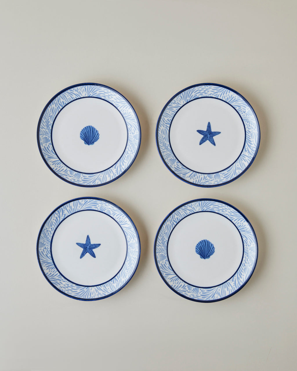 Shellwave Porcelain 4 pcs Cake Set 19 cm Navy Blue - White