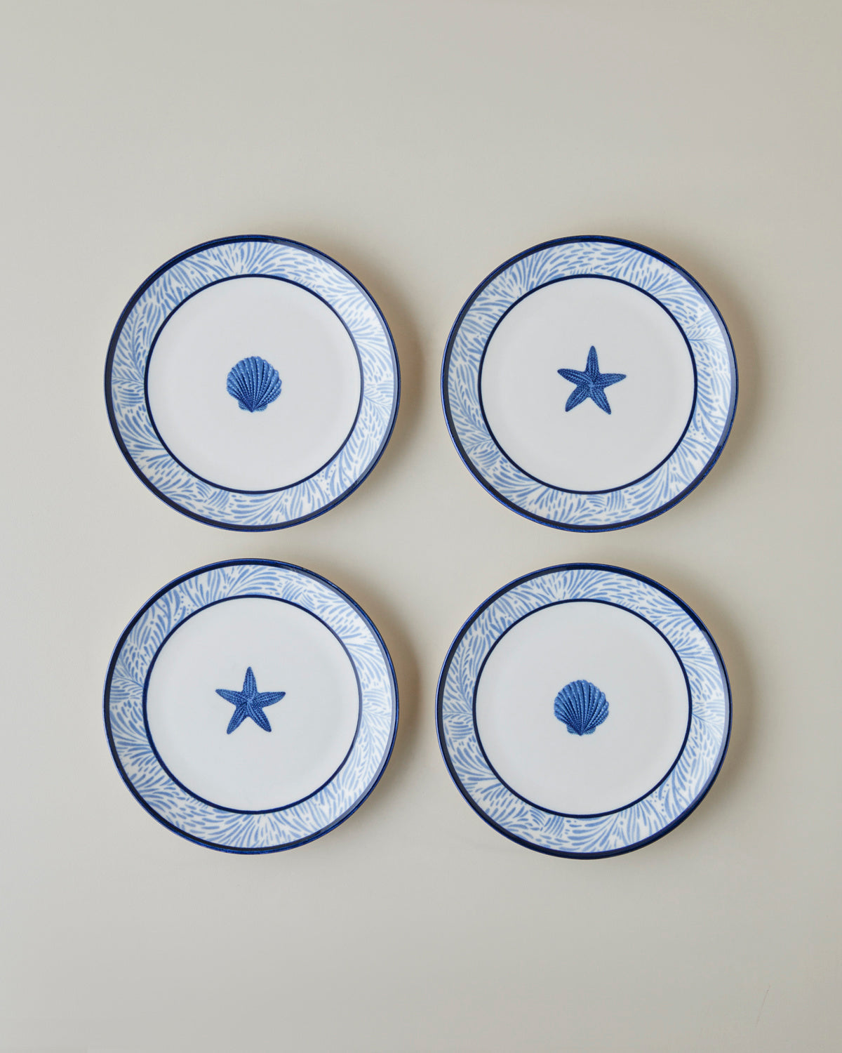 Shellwave Porcelain 4 pcs Cake Set 19 cm Navy Blue - White