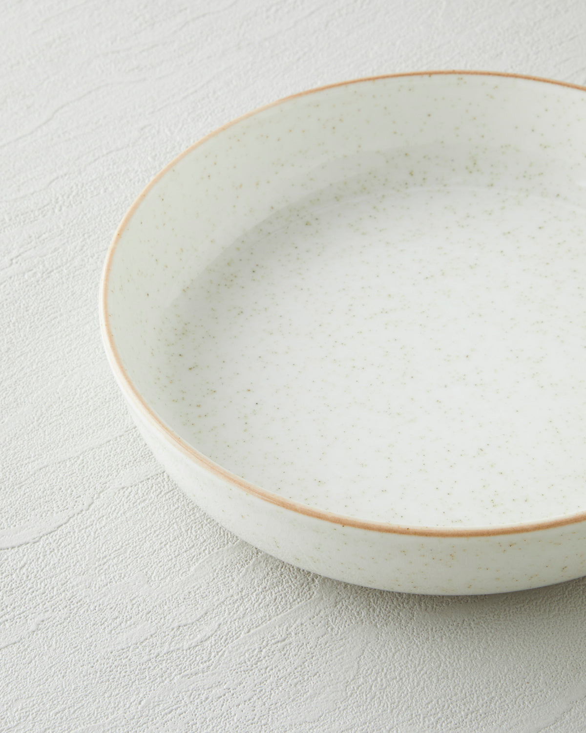 Porcelain Deep Plate 20 cm Cream (view 3)