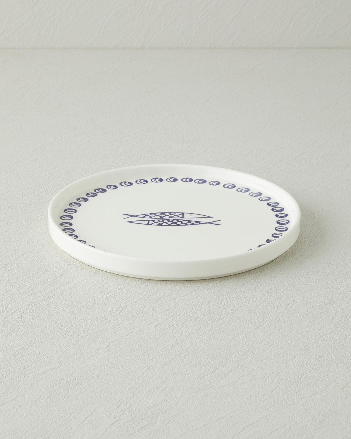 Blue Fishy Ceramic Cake Plate 20 cm White - Navy Blue (view 2)