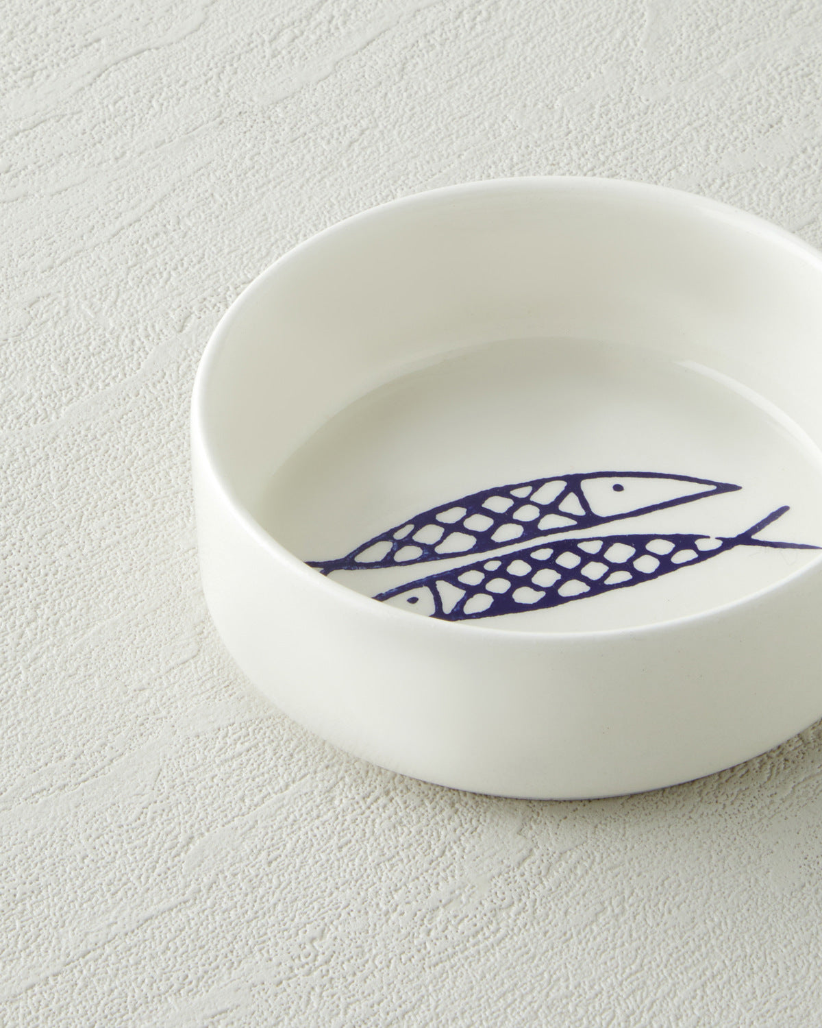 Blue Fishy Ceramic Bowl White - Navy Blue (view 7)
