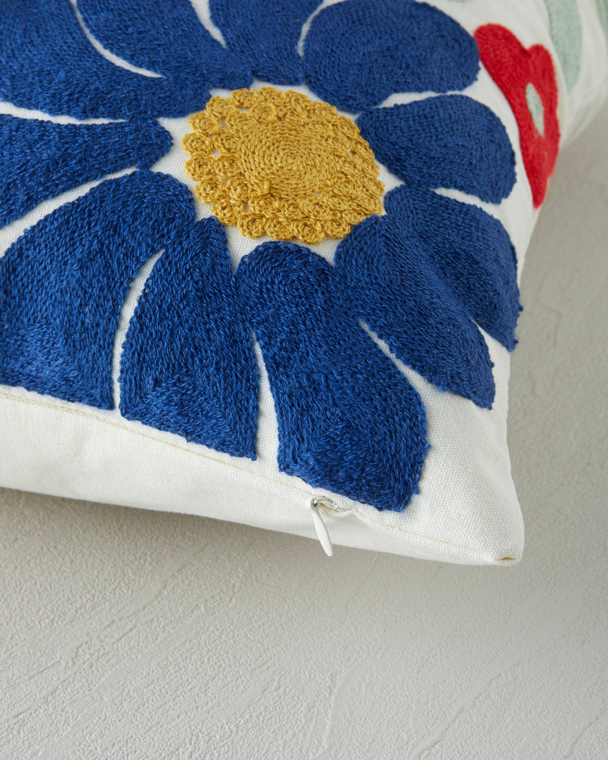 Wildflower Toss Pillow Cover 45x45 cm Multicolor (view 2)