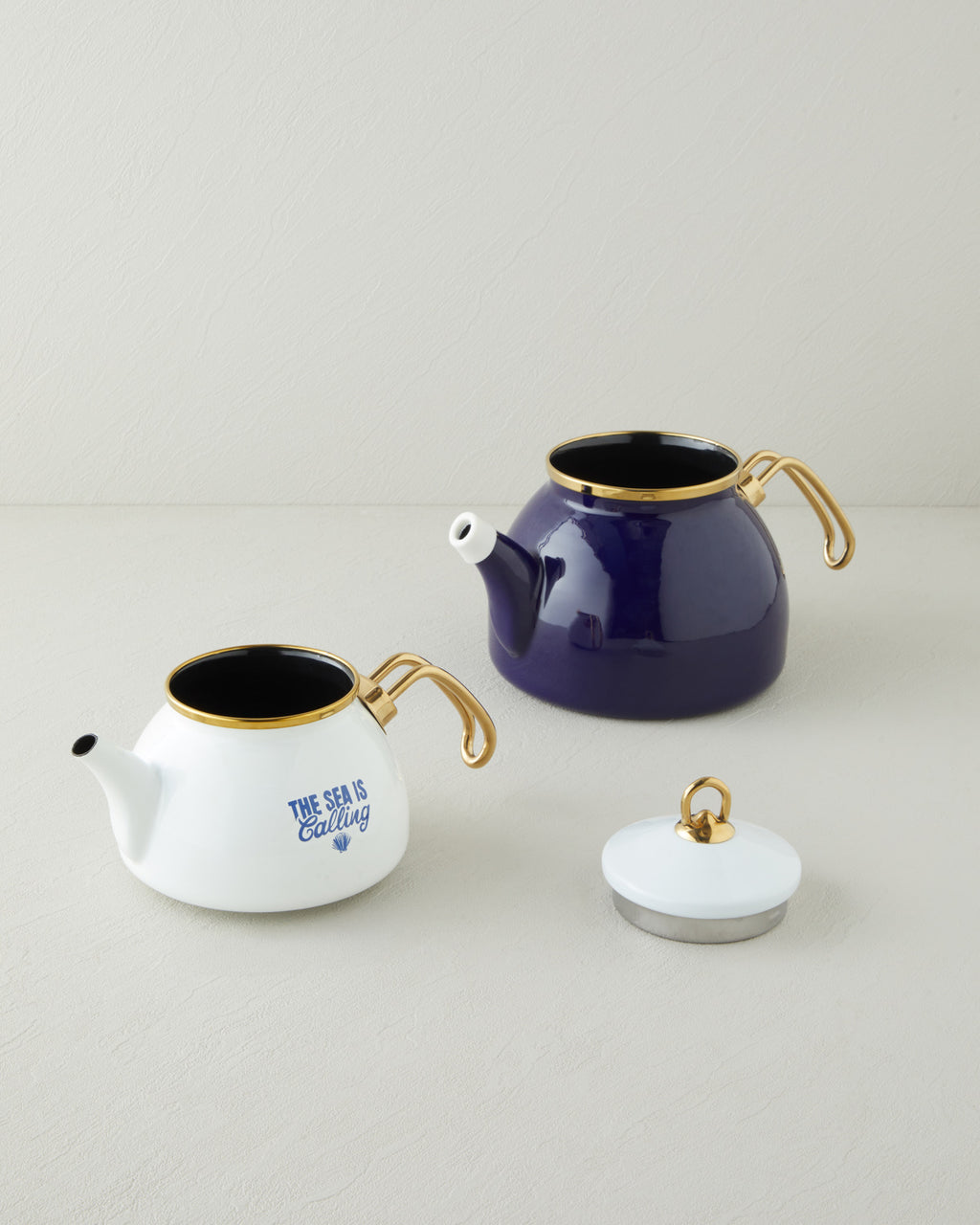 Blue Horizon Enamel Tea Pot 1.1 Liter + 2.3 Liter Navy Blue (view 2)