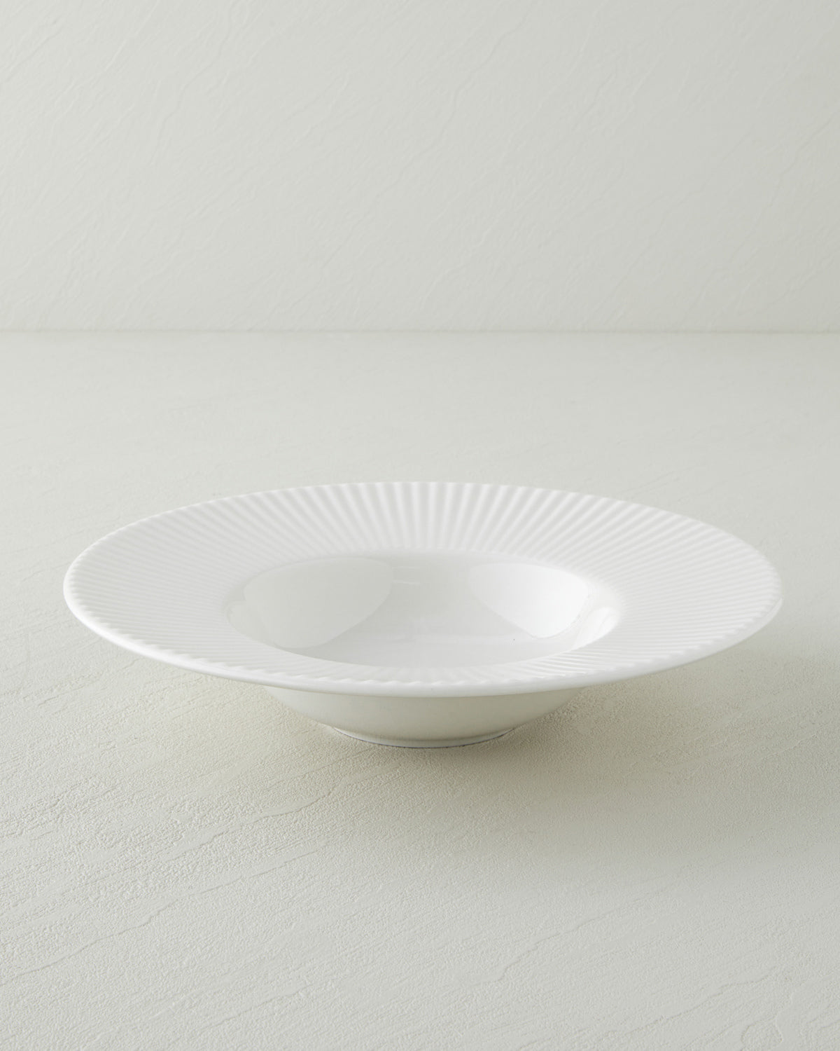 Lunara Porcelain Pasta Plate 27 cm White (view 2)