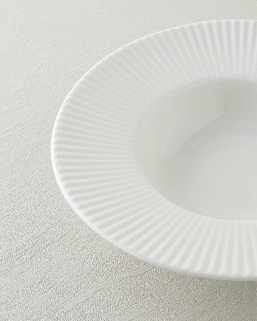 Lunara Porcelain Pasta Plate 27 cm White (view 3)