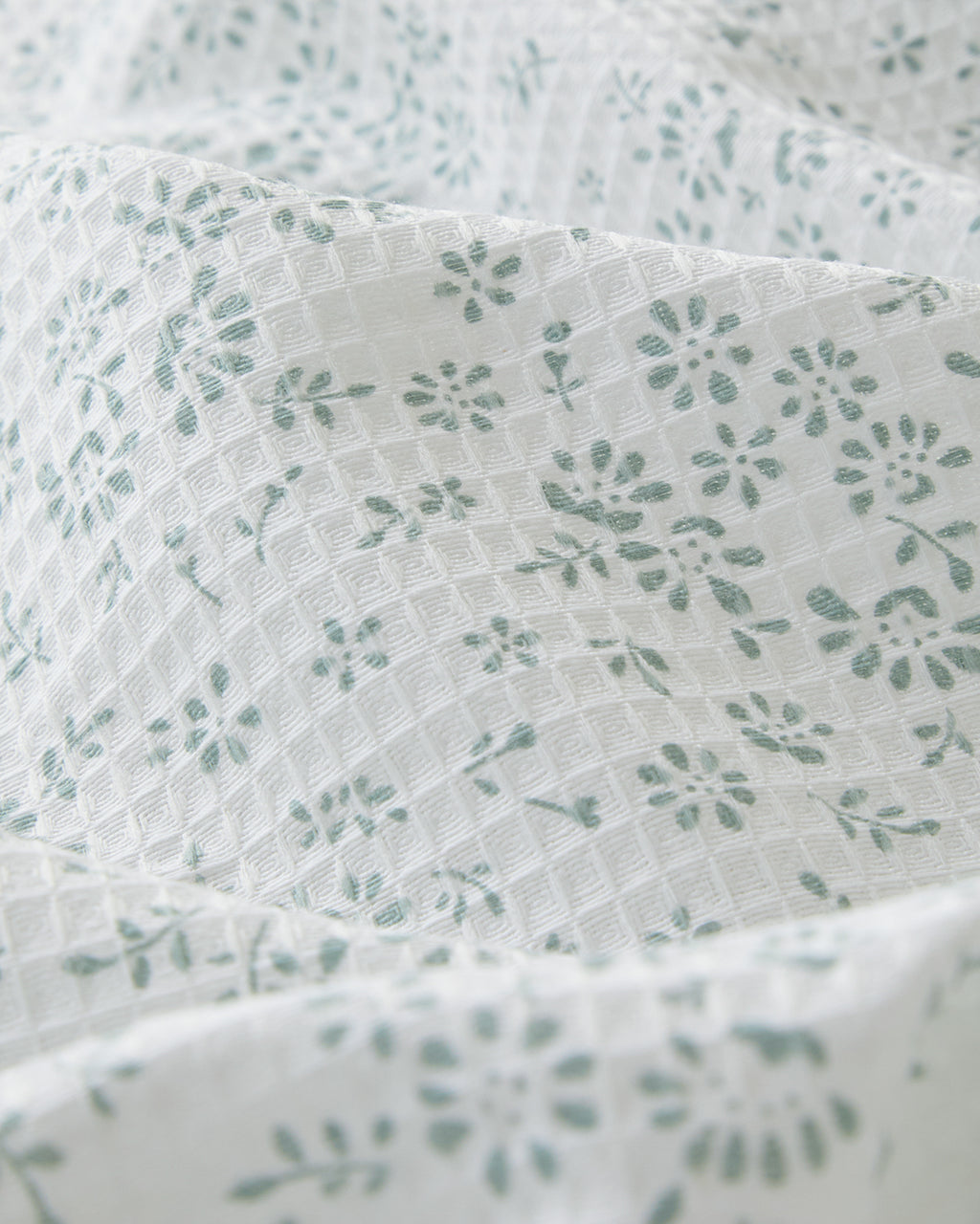 Bloomlet Summer Blanket (view 14)